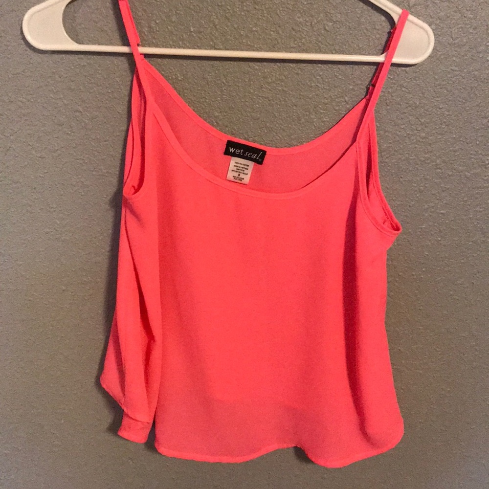 Pink wet seal crop tank